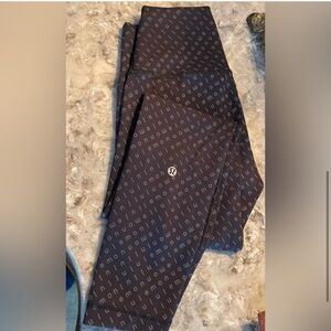 RARE Lululemon Leggings Wunder Train High Rise Tight Mirrorify logo pattern
